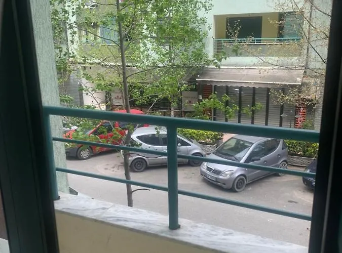 Daily Τίρανα